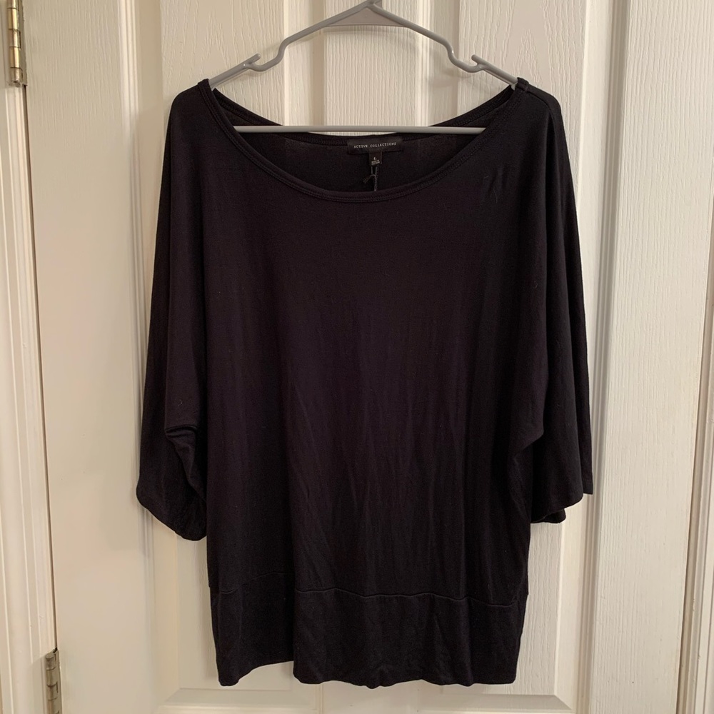 NWT soft black flowy t shirt